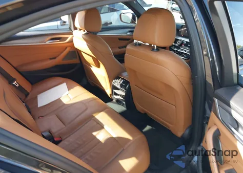 2018 BMW 530E Iperformance z USA, uszkodzony, nr VIN WBAJA9C5XJB250975